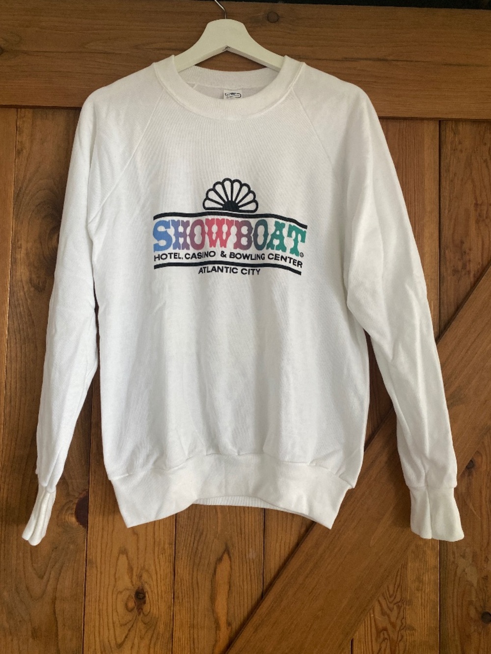 DEADSTOCK ‘80s Showboat Casino Atlantic City NJ Crewneck Sweatshirt M Anvil USA